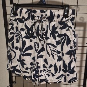 Time and Tru Navy and White High-Waist Floral Drawstring Shorts